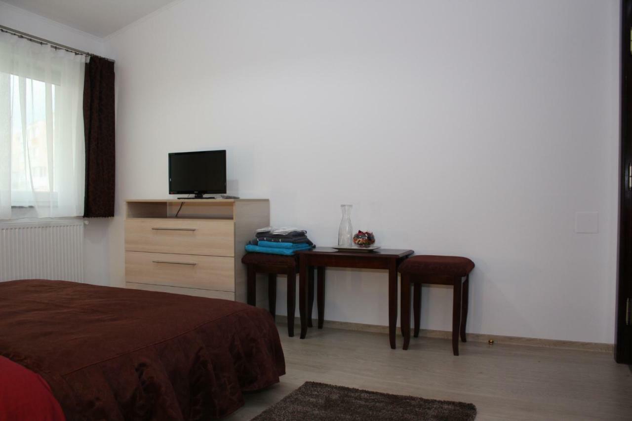 Casa Ianis Hotel บราชอฟ ภายนอก รูปภาพ