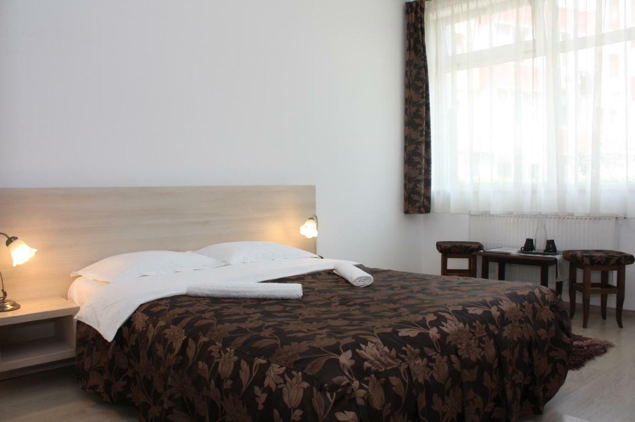 Casa Ianis Hotel บราชอฟ ภายนอก รูปภาพ