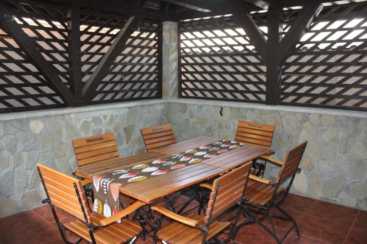 Casa Ianis Hotel บราชอฟ ภายนอก รูปภาพ